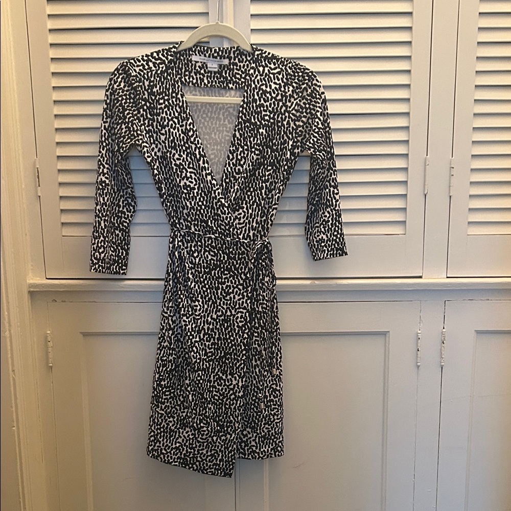 Diane Von Furstenberg Monochrome Long Sleeve Dress